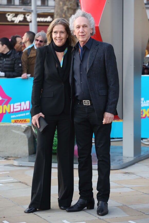Bob Gruen et sa femme Elizabeth  au vernissage de l'exposition "Exhibitionism" consacrée aux Rolling Stones à la Saatchi Gallery de Londres, le 4 avril 2016.
