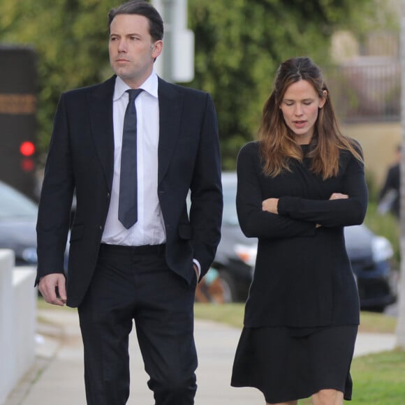 Exclusif - Jennifer Garner et Ben Affleck quittent un enterrement à Los Angeles, le 4 janvier 2016.