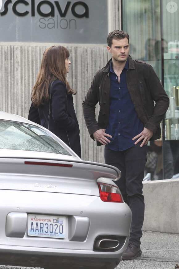 Dakota Johnson et Jamie Dornan sur le tournage du film "Fifty Shades Darker" à Vancouver, le 4 avril 2016.