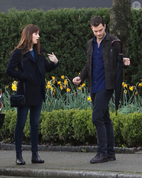 Dakota Johnson et Jamie Dornan sur le tournage du film "Fifty Shades Darker" à Vancouver, le 4 avril 2016.