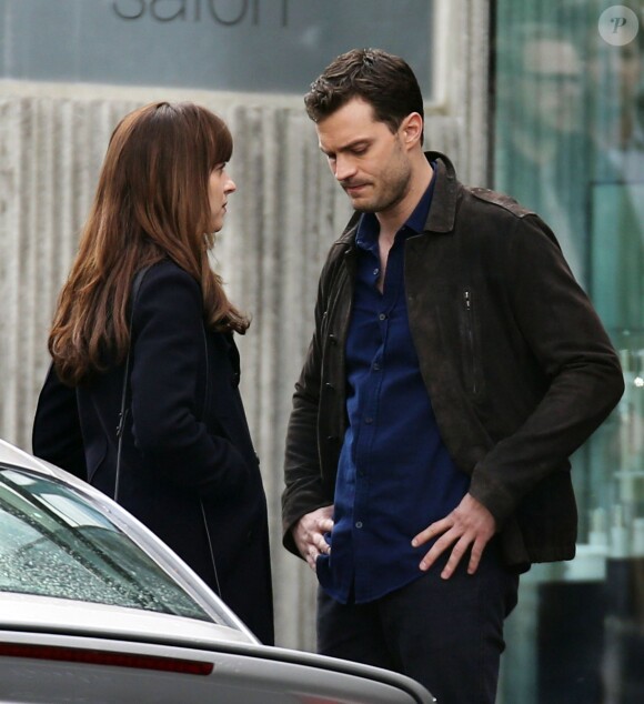 Dakota Johnson et Jamie Dornan sur le tournage du film "Fifty Shades Darker" à Vancouver, le 4 avril 2016.