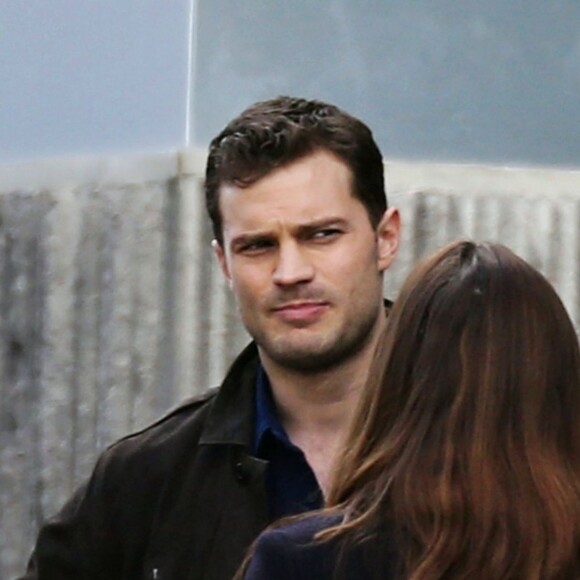 Dakota Johnson et Jamie Dornan sur le tournage du film "Fifty Shades Darker" à Vancouver, le 4 avril 2016.