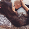 Briana Jungwirth a publié une photo d'elle avec son fils Freddie, né de sa brève idylle avec le chanteur Louis Tomlinson, sur sa page Instagram, le 6 avril 2016.