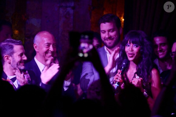 Marc Jacobs, Benedikt Taschien et Naomi Campbell assistent à la soirée de sortie du livre "NAOMI" au Diamond Horseshoe. New York, le 7 avril 2016.