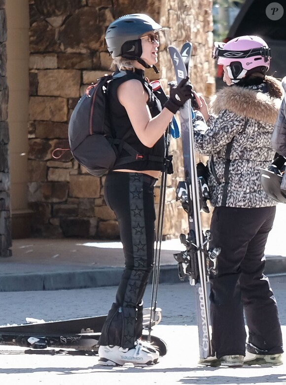 Kate Hudson en vacances au ski à Vail, dans le Colorado, le 7 avril 2016