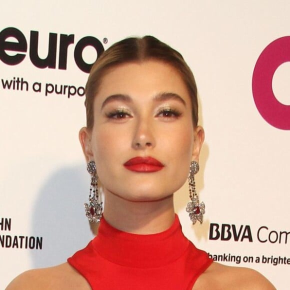 Hailey Baldwin à la soirée Elton John AIDS foundation 2016 à West Hollywood Park à West Hollywood, le 28 février 2016