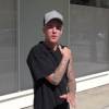 Justin Bieber (après la publication dans la presse des photos le montrant nu en polynésie) et Hailey Baldwin à Beverly Hills le 7 octobre 2015