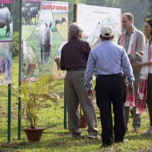 Kate Middleton et le prince William, duchesse et duc de Cambridge, ont fait un safari dans le parc Kazirangza dans l'Etat d'Assam, le 13 avril 2016, au quatrième jour de leur tournée officielle en Inde. © Stephen Lock / Zuma Press / Bestimage 