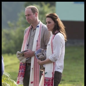 Kate Middleton et le prince William, duchesse et duc de Cambridge, ont fait un safari dans le parc Kazirangza dans l'Etat d'Assam, le 13 avril 2016, au quatrième jour de leur tournée officielle en Inde. © Stephen Lock / Zuma Press / Bestimage 