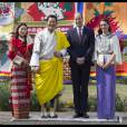Le prince William, duc de Cambridge, et Kate Catherine Middleton, duchesse de Cambridge, arrivent à la cérémonie de bienvenue au monastère Tashichhodzong à Thimphu, à l'occasion de leur voyage au Bhoutan. Le couple princier sera reçu en audience privée par le roi Jigme Khesar Namgyel Wangchuck et la reine Jetsun Pema. Le 14 avril 2016 © Stephen Lock / Zuma Press / Bestimage 14/04/2016 - Thimpu