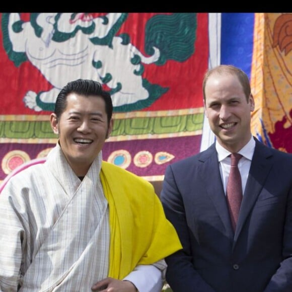 Le prince William, duc de Cambridge, et Kate Catherine Middleton, duchesse de Cambridge, arrivent à la cérémonie de bienvenue au monastère Tashichhodzong à Thimphu, à l'occasion de leur voyage au Bhoutan. Le couple princier sera reçu en audience privée par le roi Jigme Khesar Namgyel Wangchuck et la reine Jetsun Pema. Le 14 avril 2016 © Stephen Lock / Zuma Press / Bestimage 14/04/2016 - Thimpu