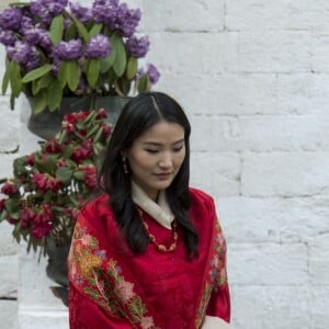 Le prince William, duc de Cambridge, et Kate Catherine Middleton, duchesse de Cambridge, arrivent à la cérémonie de bienvenue au monastère Tashichhodzong à Thimphu, à l'occasion de leur voyage au Bhoutan. Le couple princier sera reçu en audience privée par le roi Jigme Khesar Namgyel Wangchuck et la reine Jetsun Pema. Le 14 avril 2016  14 April 2016. Prince William, Duke of Cambridge and Catherine, Duchess of Cambridge with King Jigme Khesar Namgyel Wangchuck and Queen Jetsun Pem attend a ceremonial welcome and Audience at TashichhoDzong in Thimphu, Bhutan. 14 April 2016.14/04/2016 - Thimphou