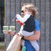 Exclusif - Megan Fox se rend à son cours de gym alors que son mari Brian Austin Green emmène leur fils Bodhi boire un jus de fruit à Santa Monica. Il s'est garé sur une place handicapée! Le 15 mars 2016