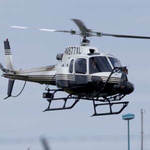 Exclusif - Tom Cruise lors du tournage du film "Mena" à La Nouvelle-Orléans, 5 mois après le crash d'un petit avion, ayant coûté la vie à 2 personnes en Colombie. Le 3 février 2016 © CPA / Bestimage