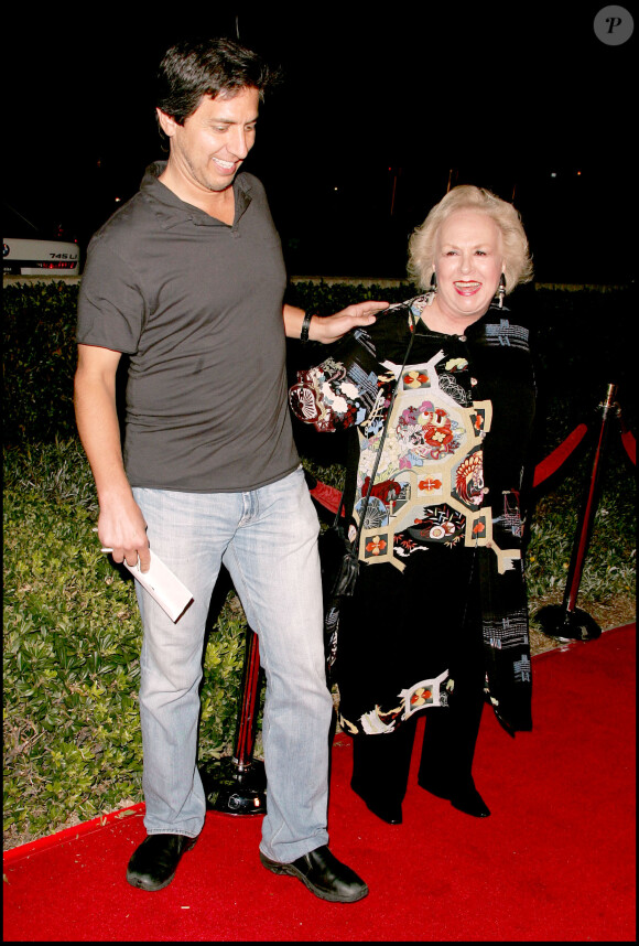 Ray Romano et Doris Roberts à la première du film "A la mémoire de nos pères" le 9 octobre 2006 à Los Angeles