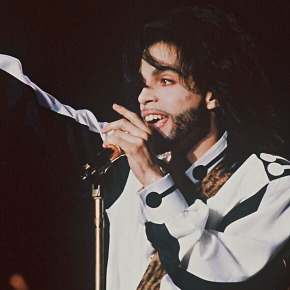 Prince en concert en juin 1990. Le kid de Minneapolis est mort à 57 ans le 21 avril 2016.