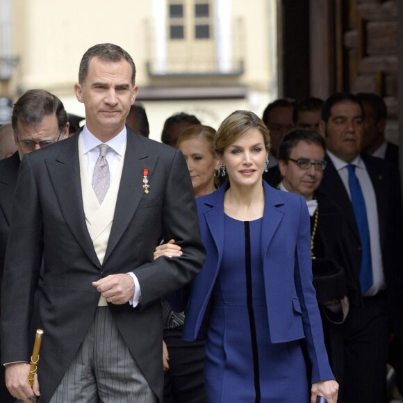 Le roi Felipe IV et la reine Letizia d'Espagne remettaient le 23 avril 2016 à l'Université Alcala de Henares à Madrid le prix de littérature Miguel de Cervantes 2015 à l'écrivain mexicain Fernando del Paso.