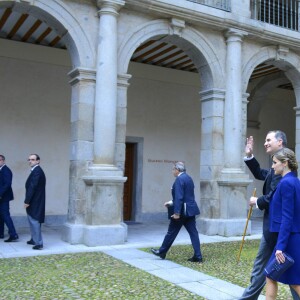 Le roi Felipe IV et la reine Letizia d'Espagne remettaient le 23 avril 2016 à l'Université Alcala de Henares à Madrid le prix de littérature Miguel de Cervantes 2015 à l'écrivain mexicain Fernando del Paso.