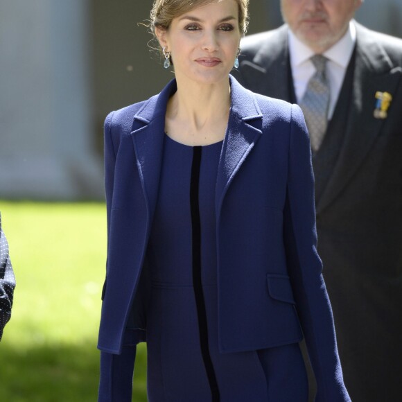 Le roi Felipe IV et la reine Letizia d'Espagne remettaient le 23 avril 2016 à l'Université Alcala de Henares à Madrid le prix de littérature Miguel de Cervantes 2015 à l'écrivain mexicain Fernando del Paso.