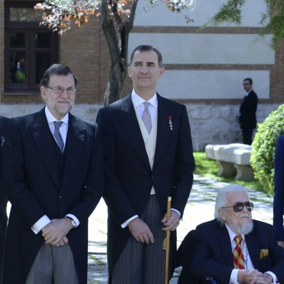 Le roi Felipe IV et la reine Letizia d'Espagne remettaient le 23 avril 2016 à l'Université Alcala de Henares à Madrid le prix de littérature Miguel de Cervantes 2015 à l'écrivain mexicain Fernando del Paso.