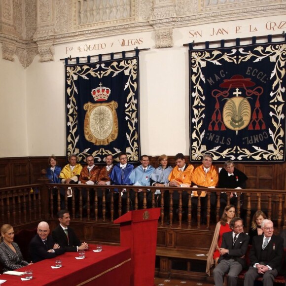 Le roi Felipe IV et la reine Letizia d'Espagne remettaient le 23 avril 2016 à l'Université Alcala de Henares à Madrid le prix de littérature Miguel de Cervantes 2015 à l'écrivain mexicain Fernando del Paso.