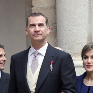 Le roi Felipe IV et la reine Letizia d'Espagne remettaient le 23 avril 2016 à l'Université Alcala de Henares à Madrid le prix de littérature Miguel de Cervantes 2015 à l'écrivain mexicain Fernando del Paso.