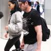 Exclusif - Zac Efron et sa compagne Sami Miro arrivent ensemble à Miami, le 21 février 2016.