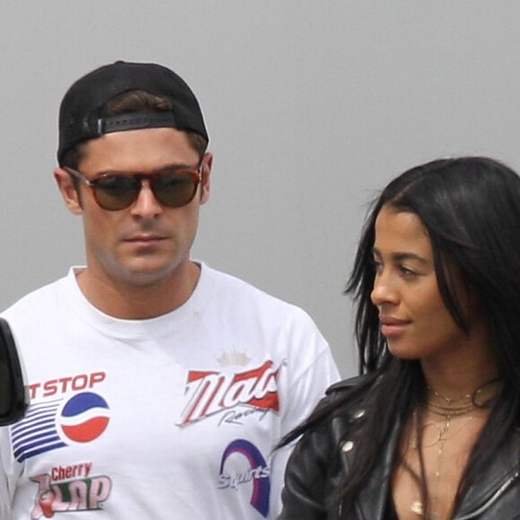 Exclusif - Zac Efron et sa compagne Sami Miro sur le tournage de "Neighbors 2" à Atlanta le 28 septembre 2015.