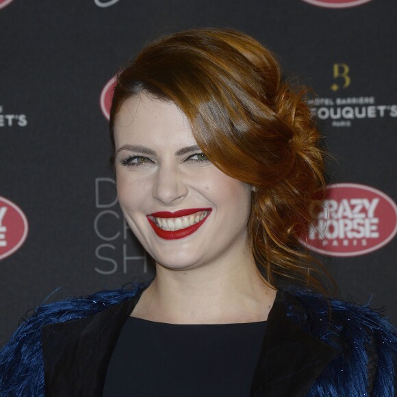 Elodie Frégé à la première du show "Dita's Crazy Horse's" au Crazy Horse à Paris le 15 mars 2016