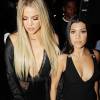 Khloé et Kourtney Kardashian arrivent au Nice Guy à Los Angeles, le 28 avril 2016.