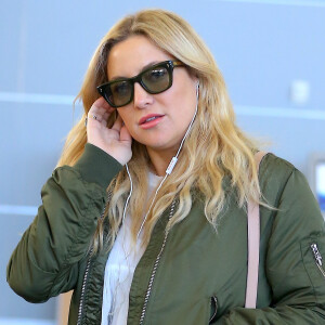 Kate Hudson à l'aéroport de JFK à New York, le 27 avril 2016