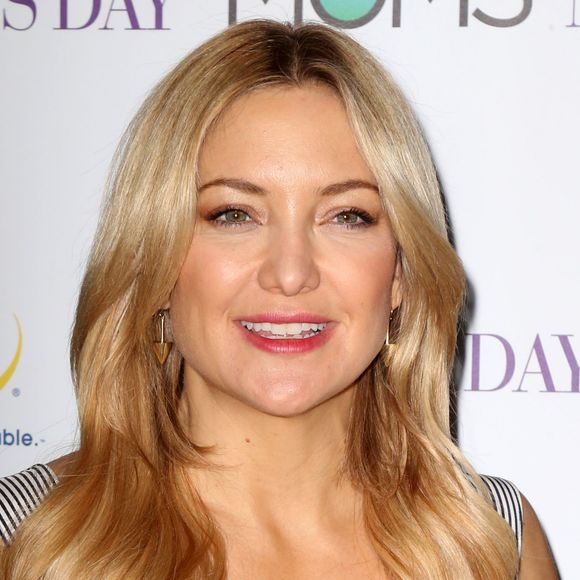 Kate Hudson lors de l'évènement "MOMS & Serta's Mother's Day Mamarazzi" à New York, le 28 avril 2016.