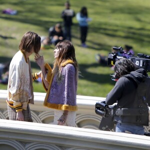 Exclusif - Lou Doillon sur le tournage d'une publicité pour Gucci à Central Park. New York, le 14 avril 2016.