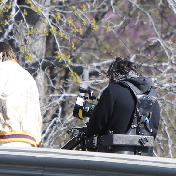 Exclusif - Lou Doillon sur le tournage d'une publicité pour Gucci à Central Park. New York, le 14 avril 2016.