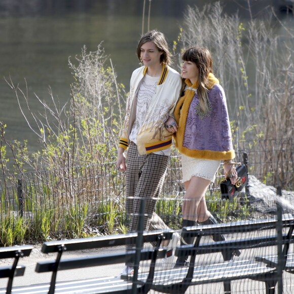 Exclusif - Lou Doillon sur le tournage d'une publicité pour Gucci à Central Park. New York, le 14 avril 2016.
