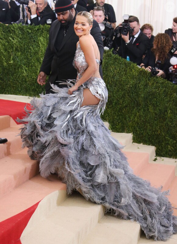 Rita Ora - Soirée Costume Institute Benefit Gala 2016 (Met Ball) sur le thème de "Manus x Machina" au Metropolitan Museum of Art à New York, le 2 mai 2016.