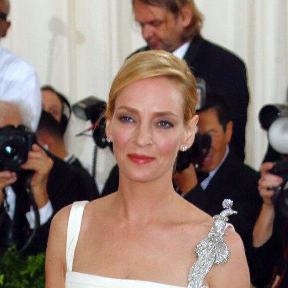 Uma Thurman en robe Tommy Hilfiger au Met Gala le 2 mai 2016