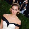Emma Watson en robe Calvin Klein au Met Ball le 2 mai 2016