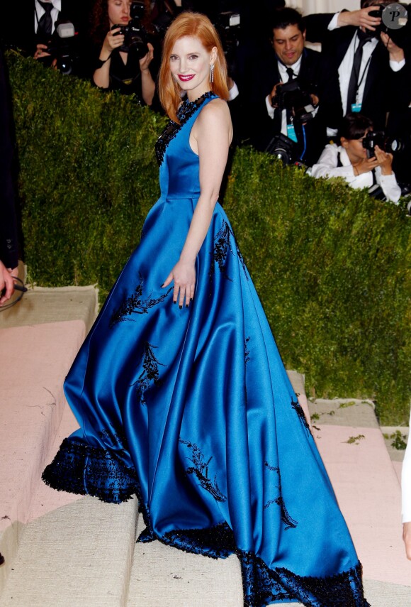 Jessica Chastain en robe Prada au Met Gala le 2 mai 2016