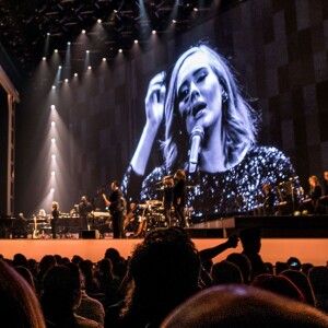 Concert de Adele au Tele2 Arena de Stockholm en Suède le 29 avril 2016.