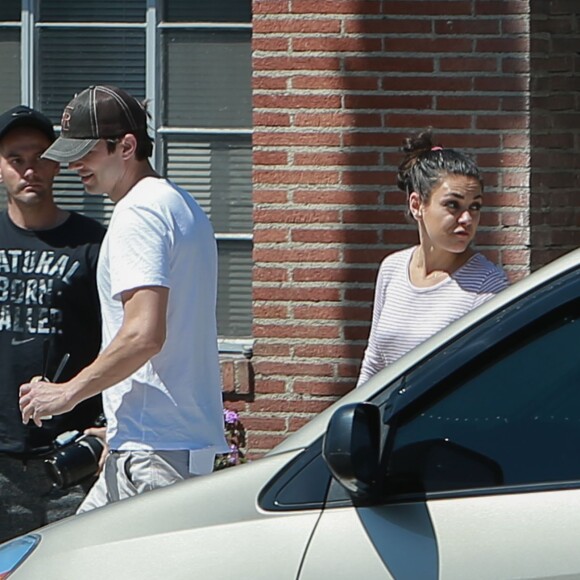 Ashton Kutcher et Mila Kunis à Studio City, le 2 mai 2016