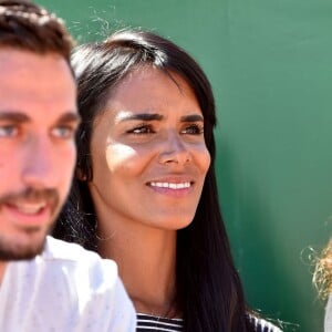 Shy'm était présente au Monte Carlo Country Club à Roquebrune Cap Martin le 14 avril 2016 pour soutenir son fiancé le tennisman français Benoît Paire.