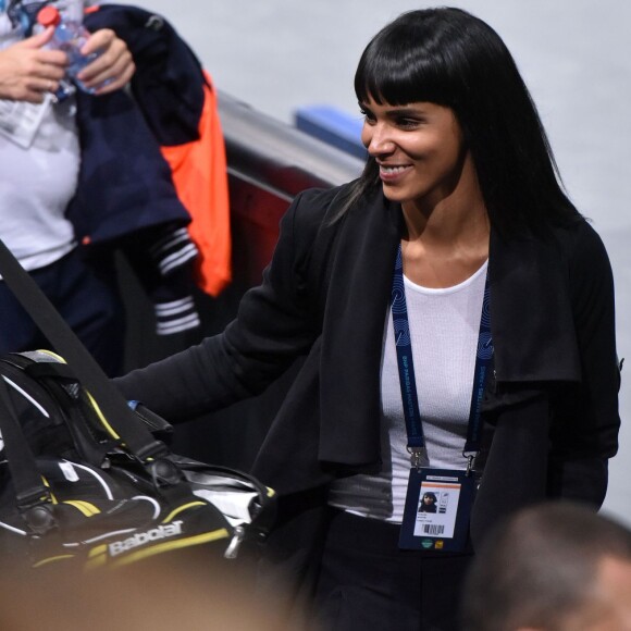 Shy'm - La chanteuse Shy'm encourage son petit-ami Benoît Paire lors du tournoi BNP Paribas Masters à l'Accor Hotels Arena à Paris le 3 novembre 2015.  © Giancarlo Gorassini / Bestimage