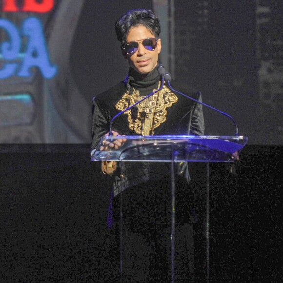 Le chanteur Prince annonce sa nouvelle tournée ''Welcome 2 America'' lors d'une conférence au Apollo Theater à New York le 14 octobre 2010.