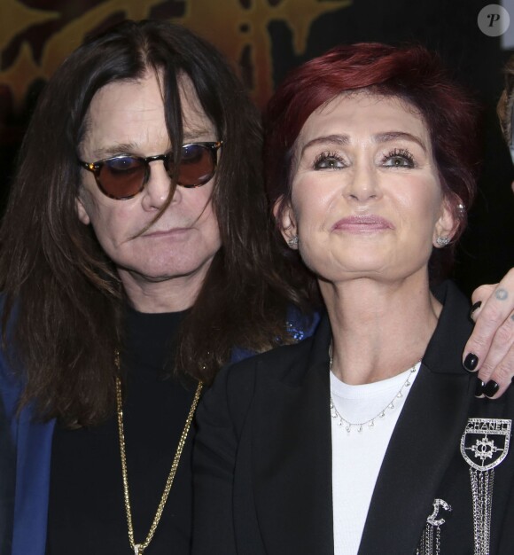 Ozzy Osbourne et Sharon Osbourne se retrouvent pour la soirée ‘Corey Taylor Special Announcement' au Palladium à Hollywood. Après trente ans de mariage, le couple mythique du heavy metal, Ozzy et Sharon Osbourne se séparent. Selon plusieurs sources, ce dernier aurait même quitté le domicile conjugal. Le 12 mai 2016