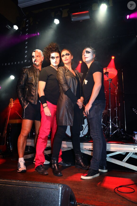 Sandrine Quétier et son groupe The Jokers (composé de Santi, Ludovic Patsouris et Thomas Courcelles) en concert au Bus Palladium à Paris. Le 27 novembre 2014 27/11/2014 - Paris