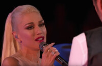 Gwen Stefani et son chéri Blake Shelton présentent leur premier duo, Go Ahead and Break My Heart, sur le plateau de l'émission The Voice USA. Vidéo publiée sur Youtube, le 9 mai 2016