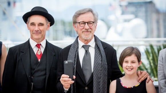 Cannes 2016 : Steven Spielberg, son acteur oscarisé en géant et une polémique ?