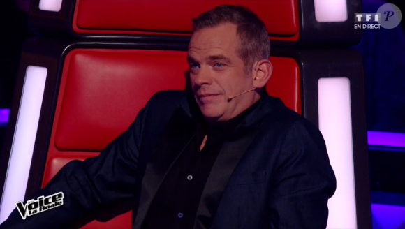 Antoine et Vianney chantent ensemble lors de la finale de The Voice 5, sur TF1, le samedi 14 mai 2016