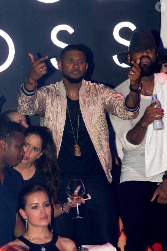 Exclusif - Usher - People au nightclub le Gotha à Cannes pendant le 69ème Festival International du Film de Cannes le 15 mai 2016. © Rachid Bellak/Bestimage